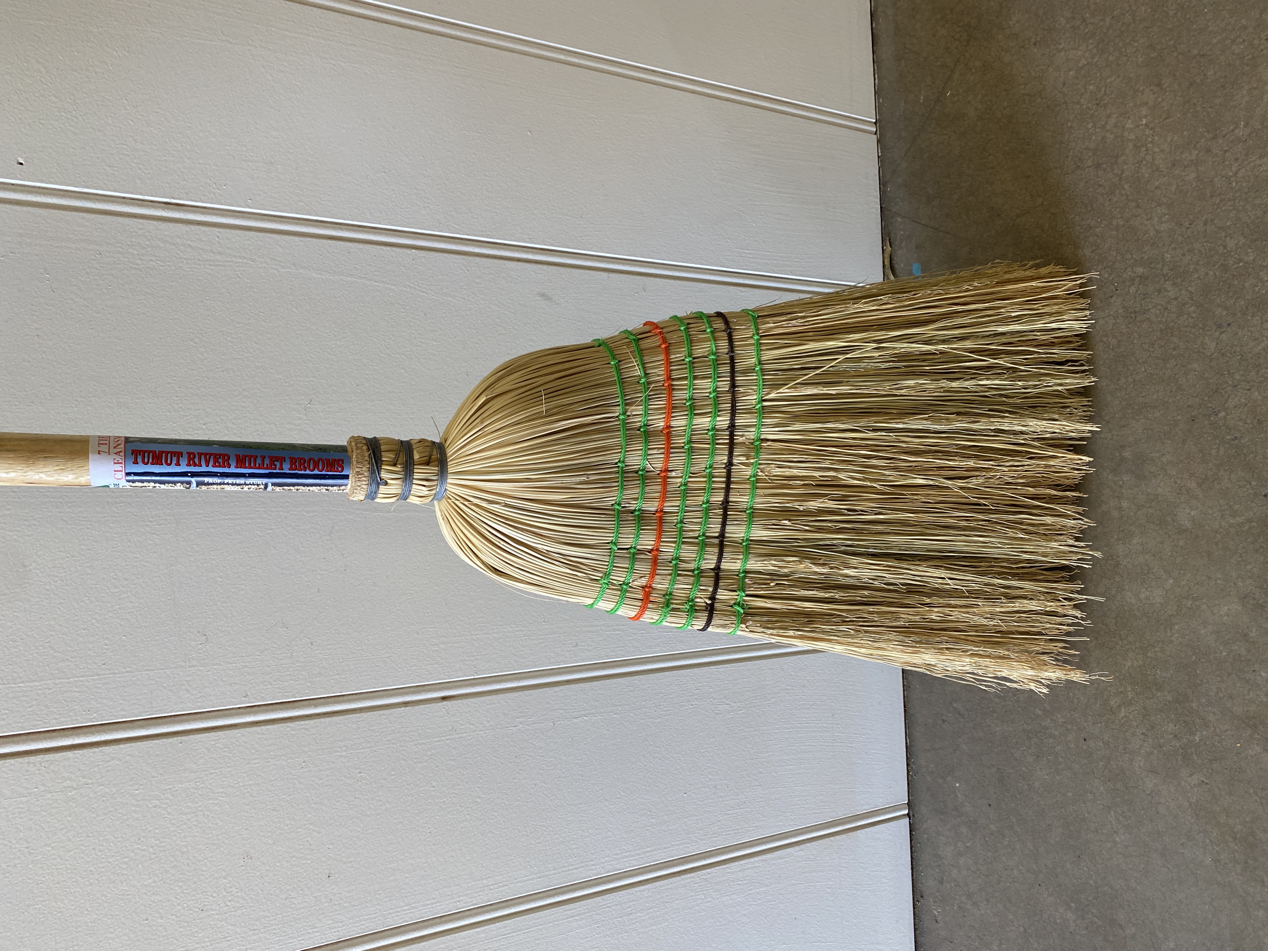 BROOMS, MOPS,CARPET SWEEPERS &amp CLEANERS (55)